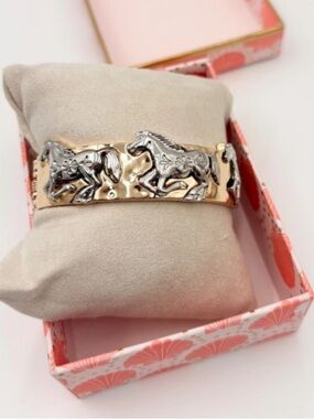 Hinge Stampede two-tone cuff - NWT, one size